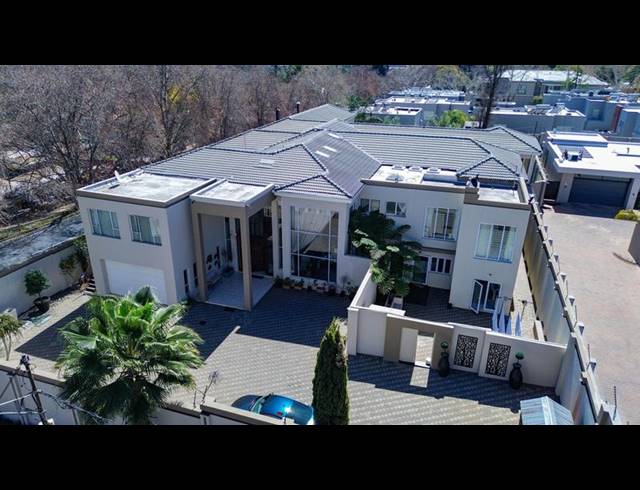 7 BEDROOM PROPERTY TO RENT IN HOUGHTON ESTATE